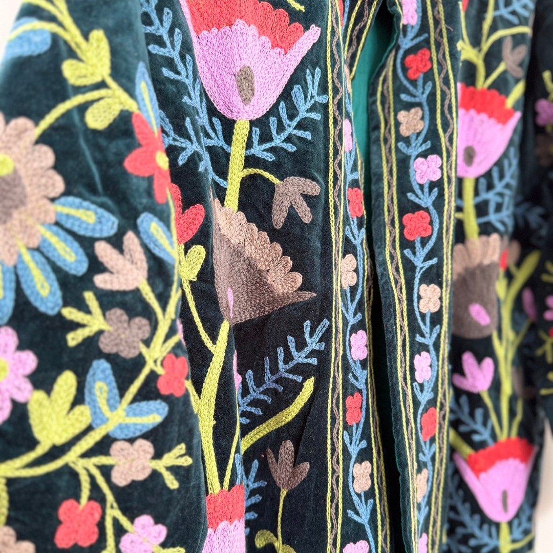 Handmade Suzani embroidered jacket in cotton velvet – TOLATOLI Paris